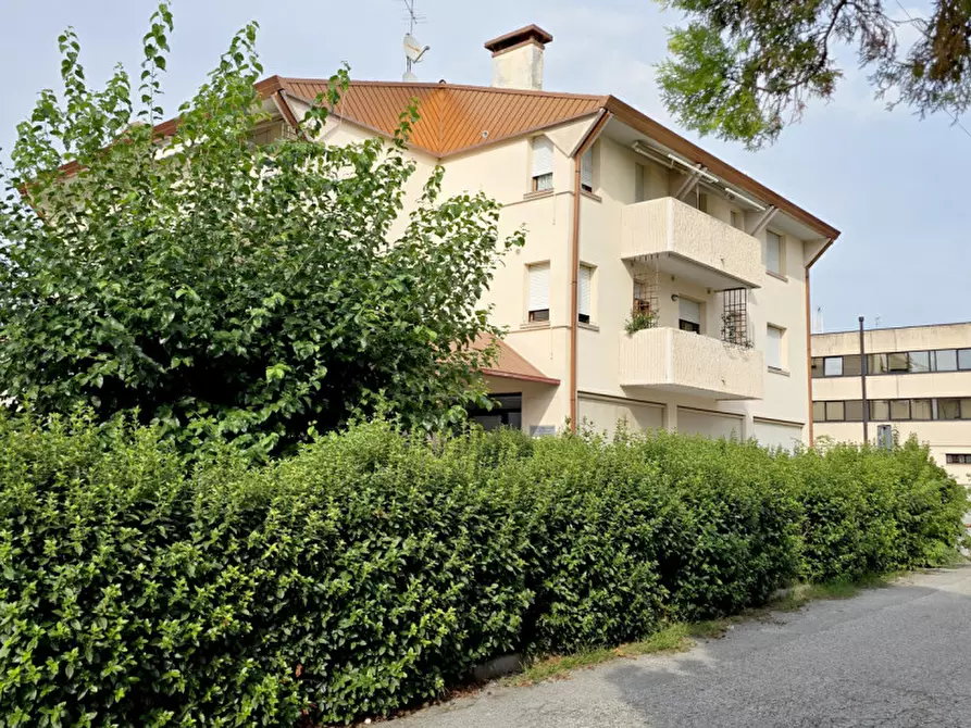 Immagine 1 di Appartamento in vendita  a Villorba