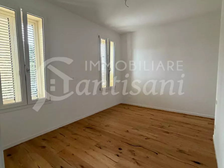 Immagine 10 di Villetta a schiera in vendita  in Via della Crescia a Campi Bisenzio