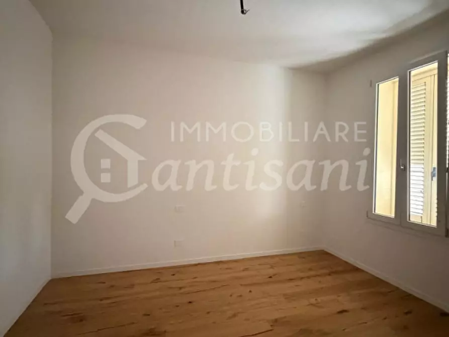 Immagine 11 di Villetta a schiera in vendita  in Via della Crescia a Campi Bisenzio