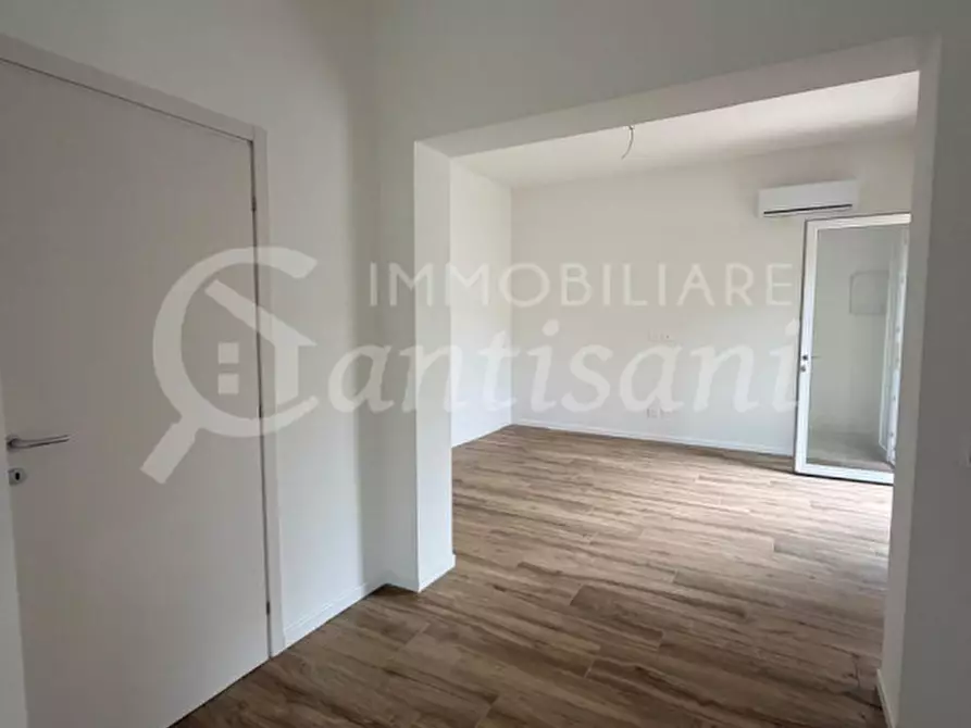 Immagine 16 di Villetta a schiera in vendita  in Via della Crescia a Campi Bisenzio