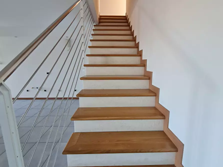 Immagine 11 di Attico in vendita  in Via Roma a Montegrotto Terme