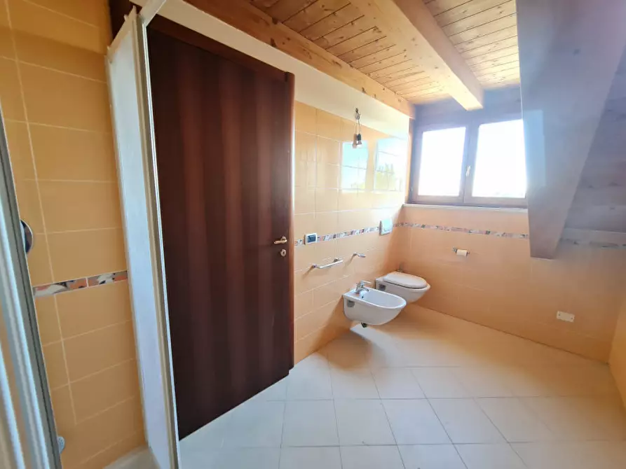 Immagine 21 di Attico in vendita  in Via Roma a Montegrotto Terme