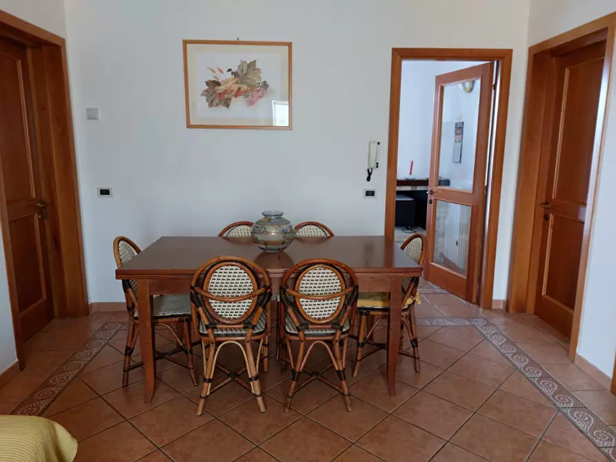 Immagine 1 di Casa trifamiliare in vendita  a Senigallia