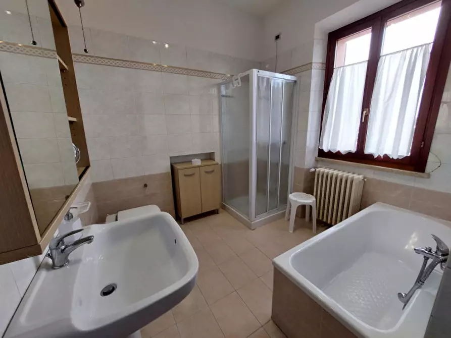 Immagine 11 di Casa trifamiliare in vendita  a Senigallia