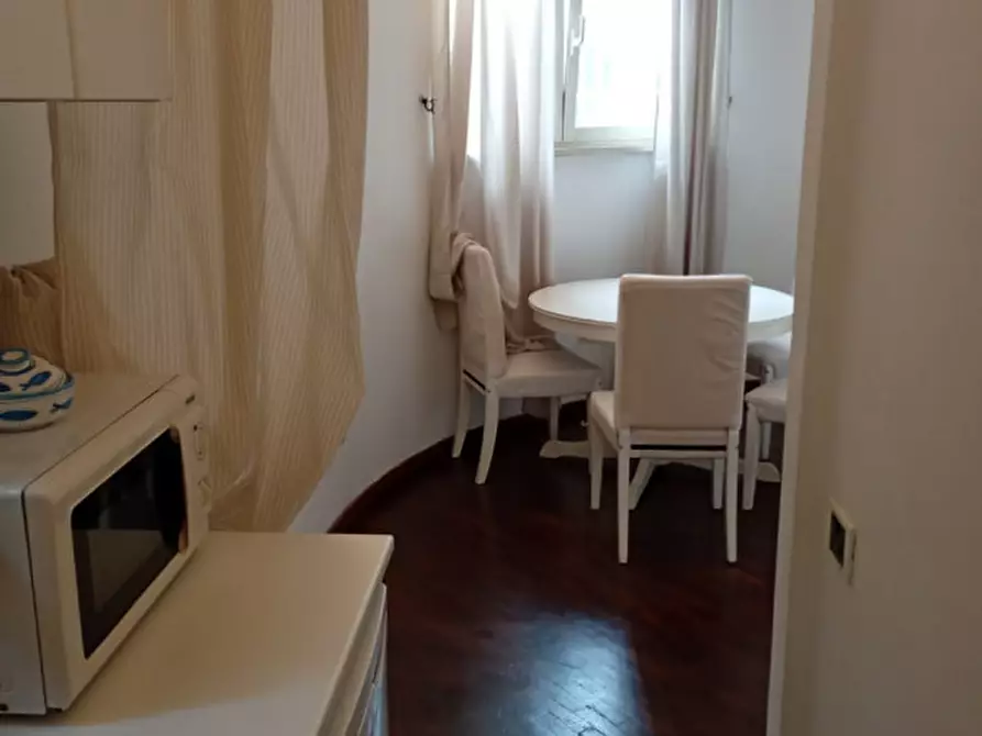 Immagine 8 di Appartamento in affitto  in Via Stazio 58 a Napoli