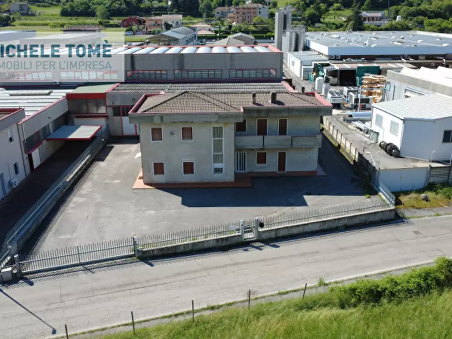 Immagine 1 di Capannone industriale in vendita  in via papa giovanni xxiii a Caprino Veronese