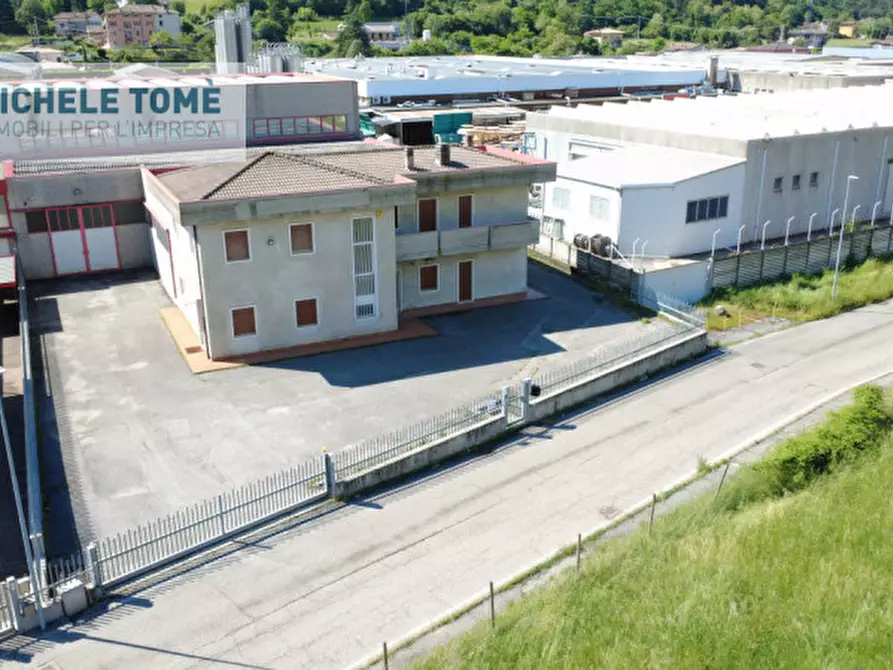 Immagine 2 di Capannone industriale in vendita  in via papa giovanni xxiii a Caprino Veronese