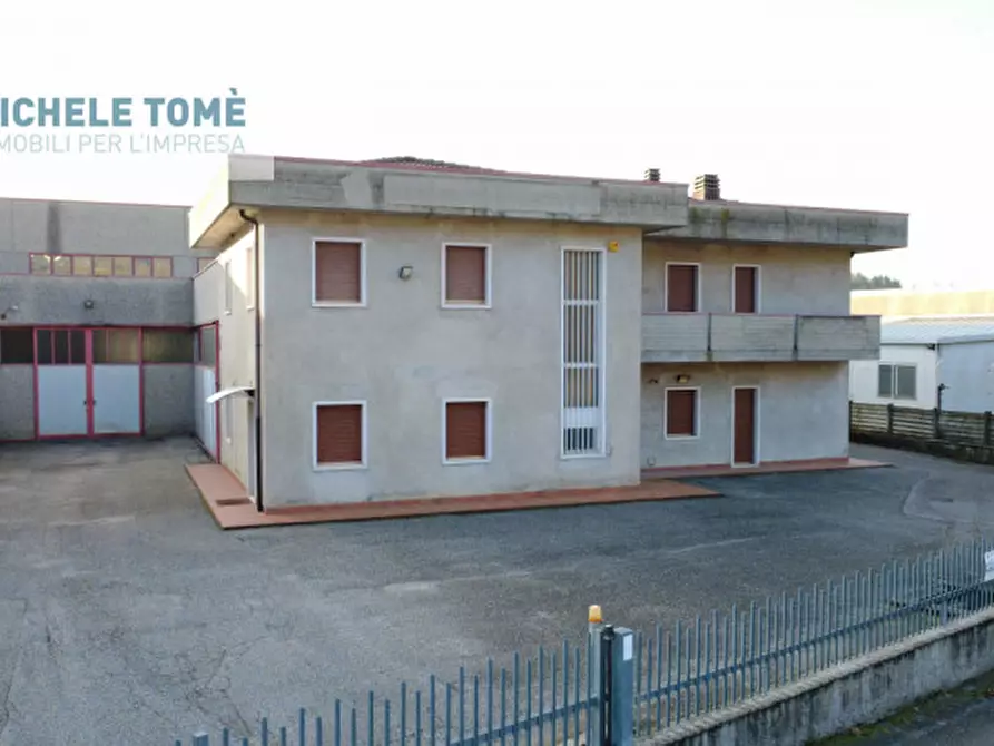 Immagine 3 di Capannone industriale in vendita  in via papa giovanni xxiii a Caprino Veronese