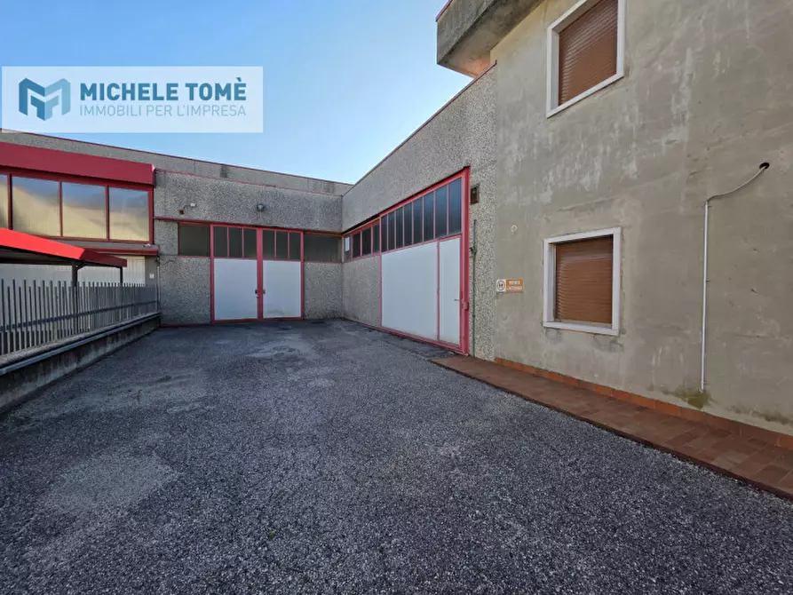 Immagine 9 di Capannone industriale in vendita  in via papa giovanni xxiii a Caprino Veronese