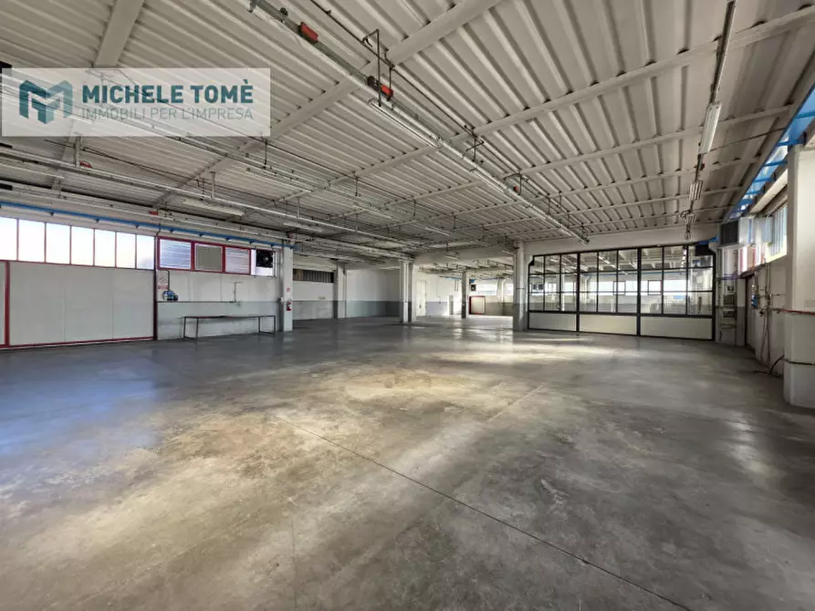 Immagine 12 di Capannone industriale in vendita  in via papa giovanni xxiii a Caprino Veronese