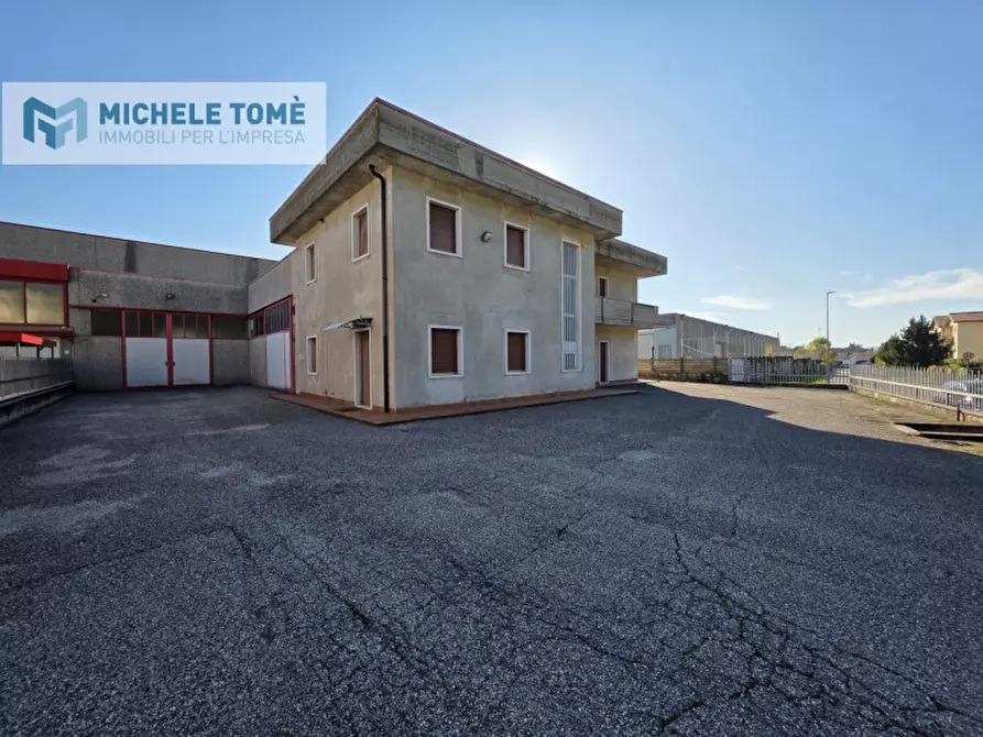 Immagine 17 di Capannone industriale in vendita  in via papa giovanni xxiii a Caprino Veronese