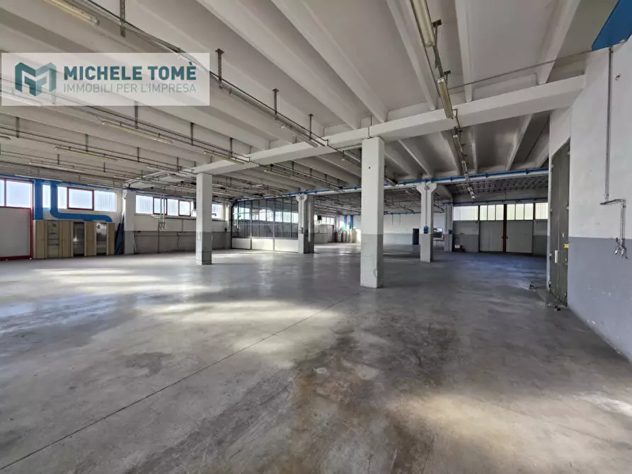 Immagine 23 di Capannone industriale in vendita  in via papa giovanni xxiii a Caprino Veronese