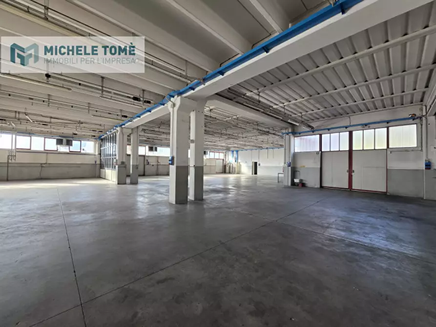 Immagine 23 di Capannone industriale in vendita  in via papa giovanni xxiii a Caprino Veronese