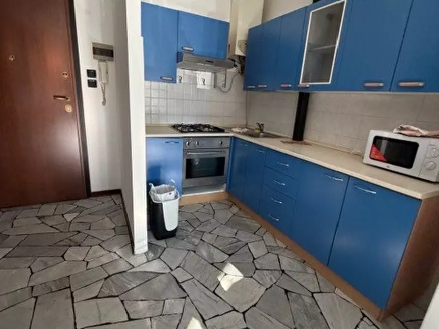 Immagine 1 di Appartamento in vendita  in via Pordenone a Padova