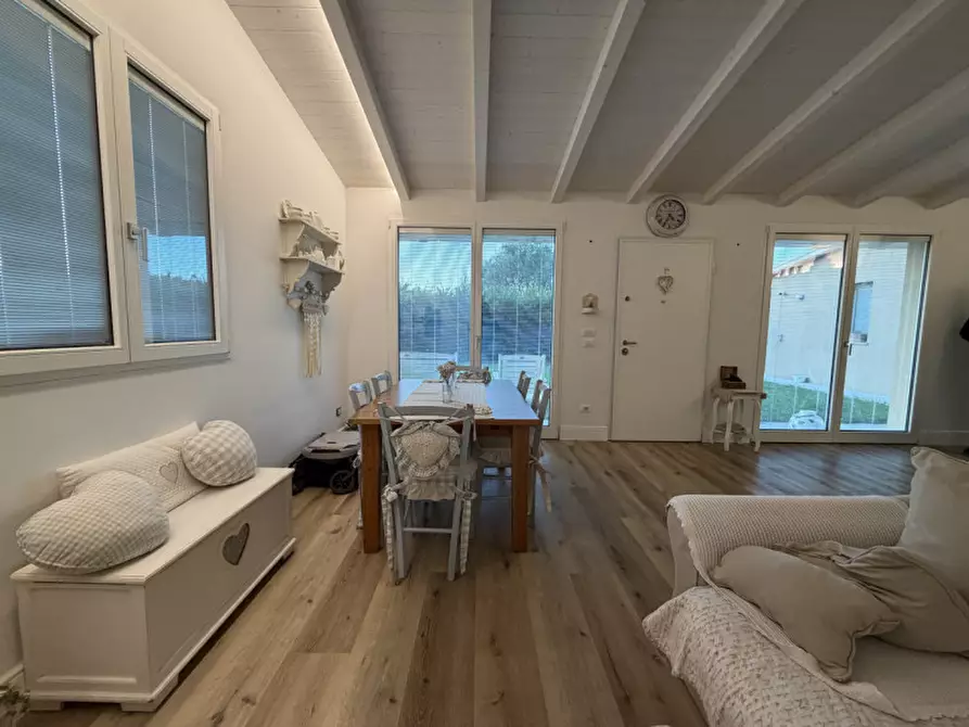 Immagine 5 di Casa indipendente in vendita  a Senigallia