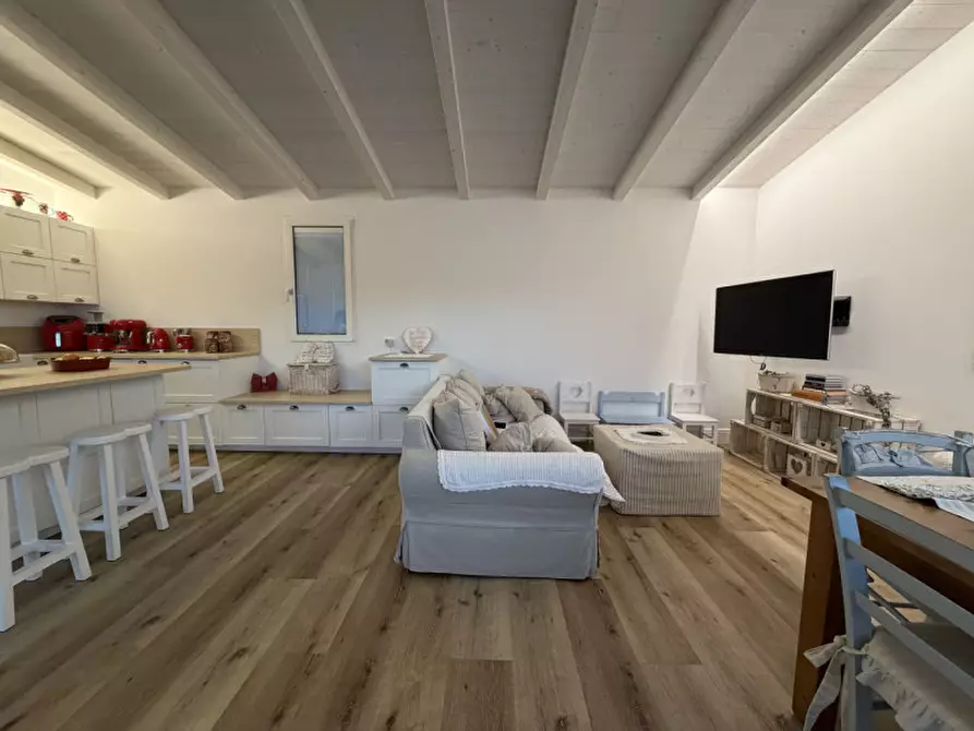 Immagine 10 di Casa indipendente in vendita  a Senigallia