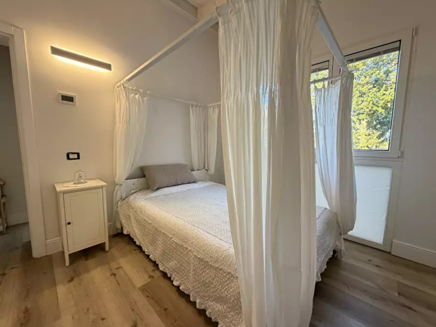 Immagine 13 di Casa indipendente in vendita  a Senigallia