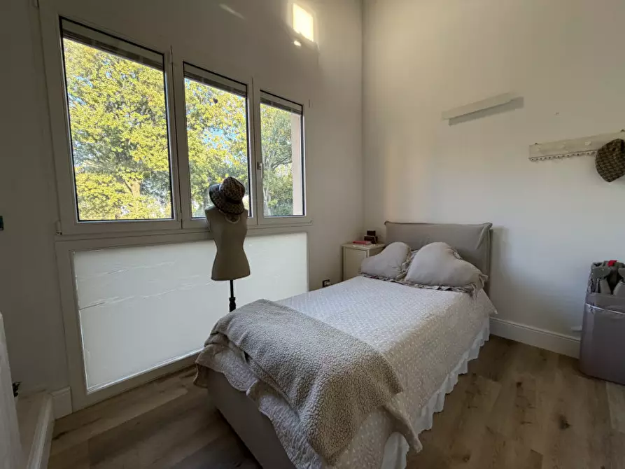 Immagine 17 di Casa indipendente in vendita  a Senigallia