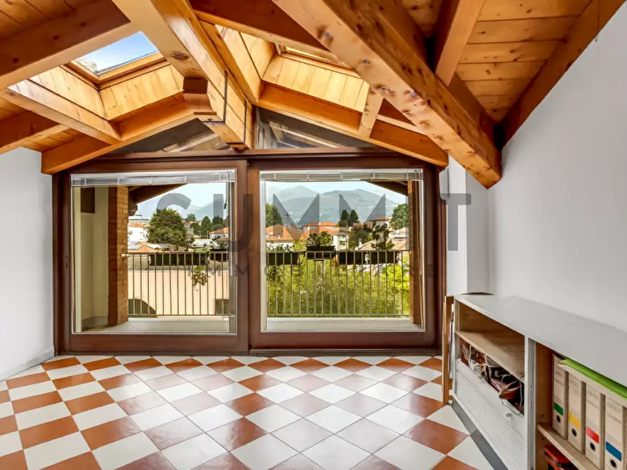 Immagine 26 di Casa bifamiliare in vendita  in schio santa croce a Schio