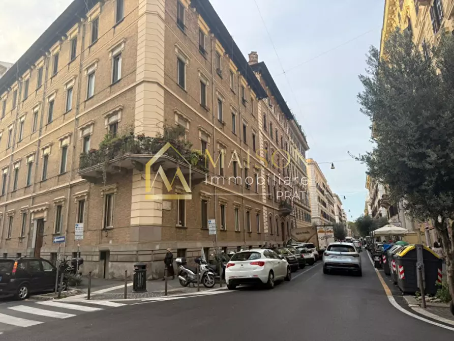 Immagine 3 di Appartamento in vendita  in Via Tacito a Roma
