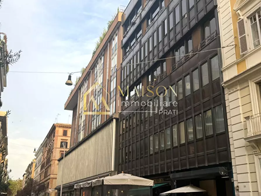 Immagine 4 di Appartamento in vendita  in Via Tacito a Roma