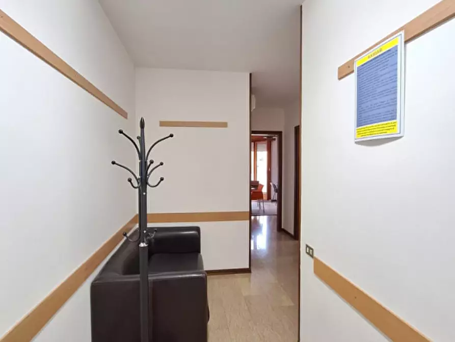 Immagine 2 di Ufficio in vendita  in Via Umberto I a Rovigo