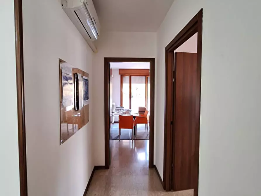 Immagine 4 di Ufficio in vendita  in Via Umberto I a Rovigo