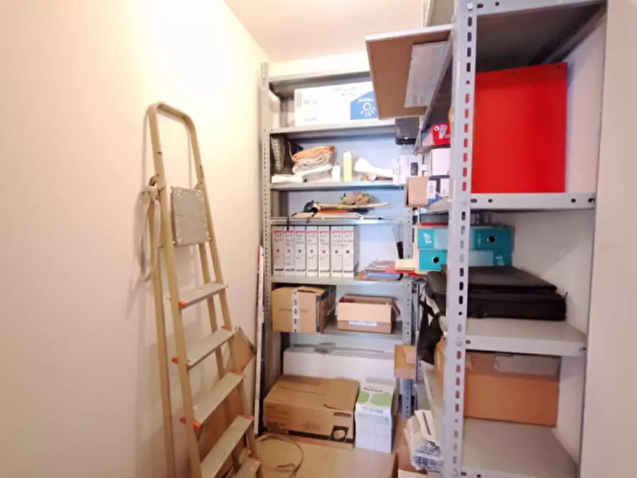 Immagine 12 di Ufficio in vendita  in Via Umberto I a Rovigo