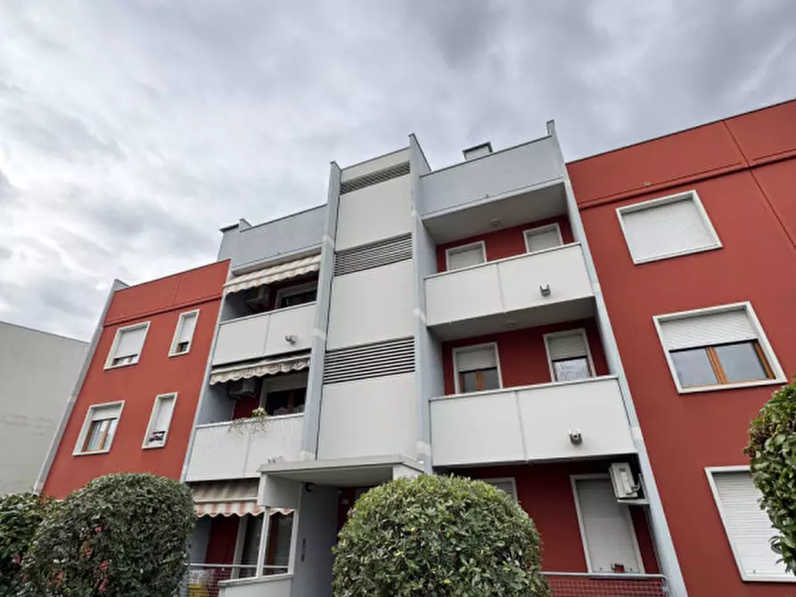 Immagine 1 di Appartamento in vendita  in Via Ippolito Nievo a Caneva