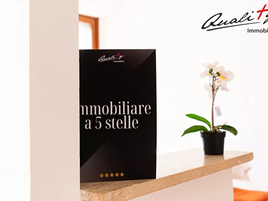 Immagine 19 di Villetta a schiera in vendita  in Via Franco Gentilini a Roma