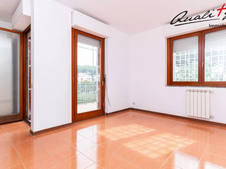 Immagine 27 di Villetta a schiera in vendita  in Via Franco Gentilini a Roma