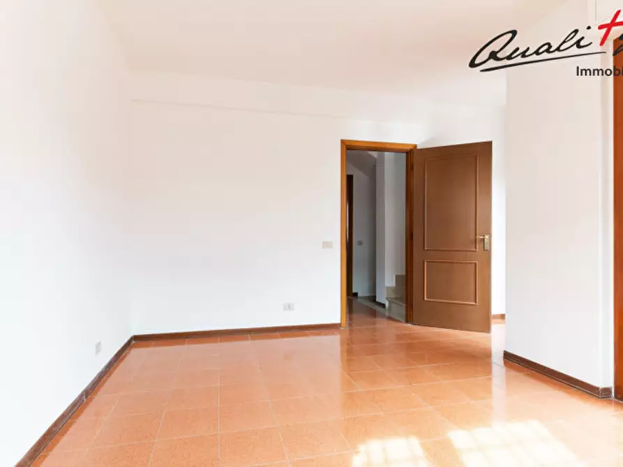 Immagine 28 di Villetta a schiera in vendita  in Via Franco Gentilini a Roma