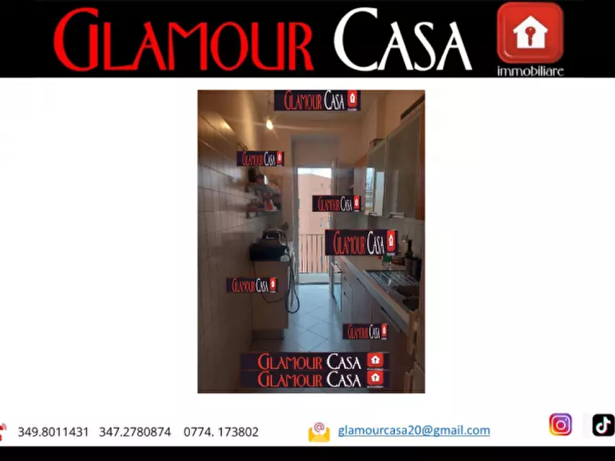 Immagine 4 di Appartamento in vendita  in Via Manlio Torquato a Roma