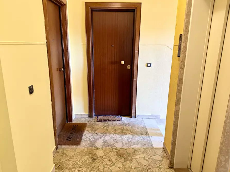 Immagine 1 di Appartamento in vendita  in Via Volturno a Parma