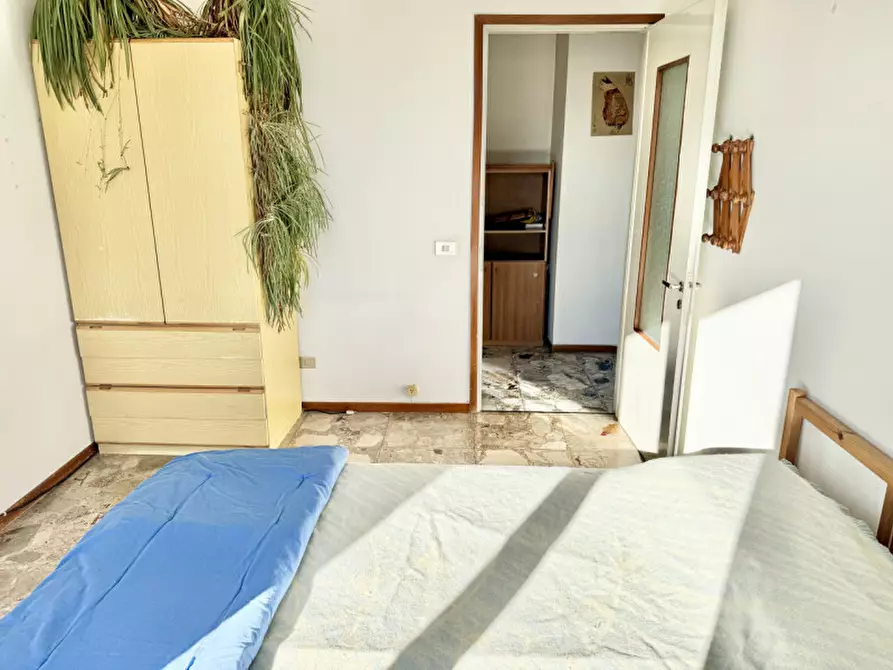 Immagine 12 di Appartamento in vendita  in Via Volturno a Parma