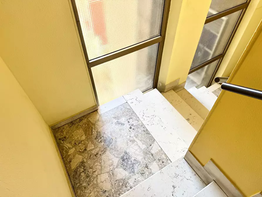 Immagine 23 di Appartamento in vendita  in Via Volturno a Parma