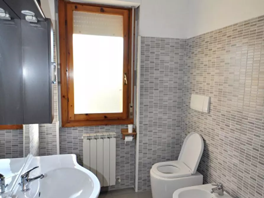 Immagine 11 di Appartamento in vendita  in Levane a Bucine