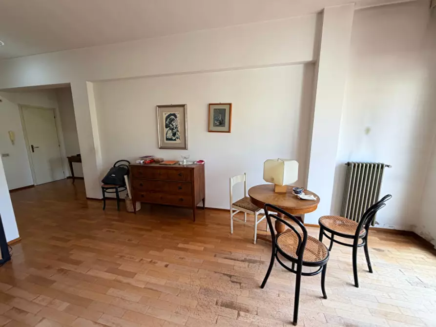 Immagine 3 di Appartamento in vendita  a Senigallia