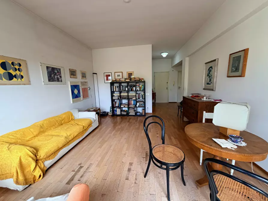 Immagine 4 di Appartamento in vendita  a Senigallia