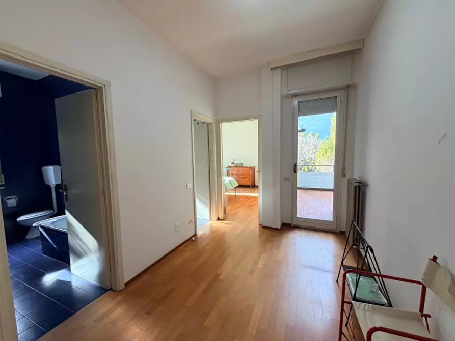 Immagine 14 di Appartamento in vendita  a Senigallia