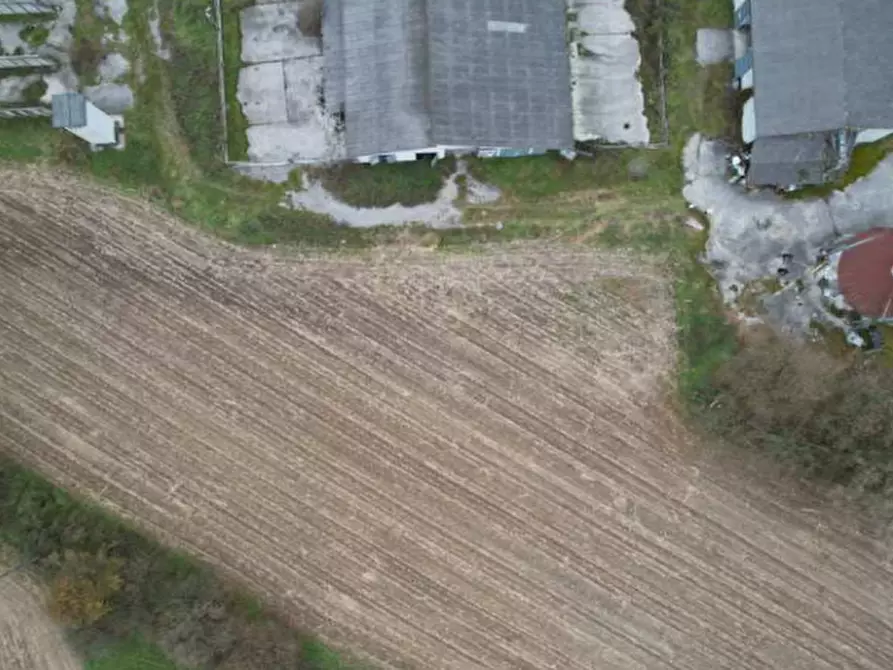 Immagine 2 di Capannone industriale in vendita  in Via Nave, 1 a Borgo Valbelluna