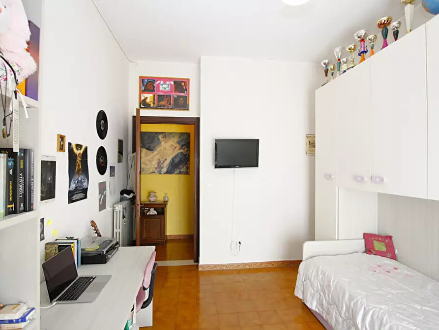 Immagine 18 di Appartamento in vendita  in Viale Italia a Matino