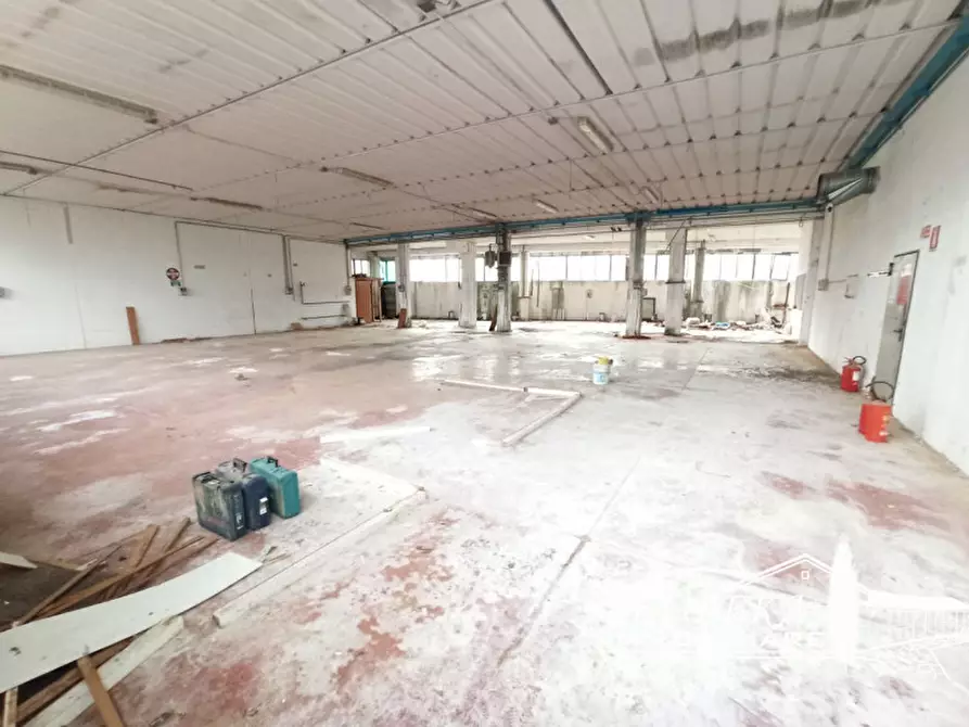 Immagine 17 di Capannone industriale in vendita  in via della sapienza a Magione