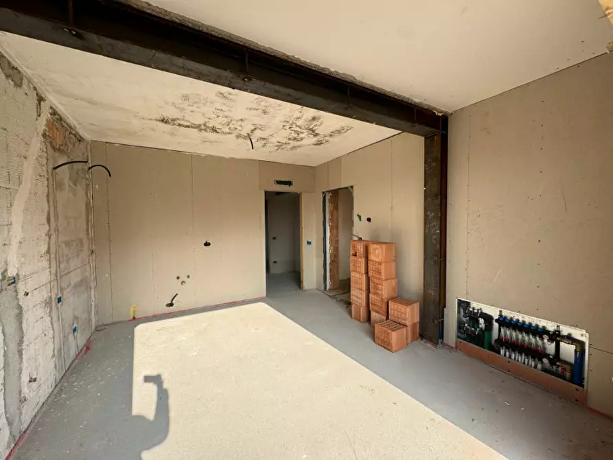 Immagine 1 di Appartamento in vendita  a Villafranca Di Verona