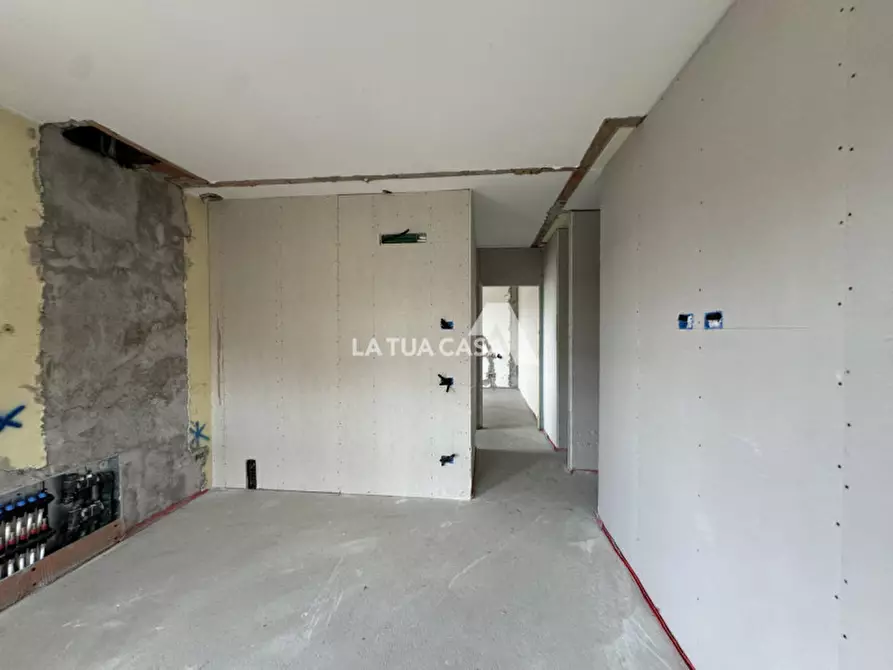 Immagine 3 di Appartamento in vendita  a Villafranca Di Verona