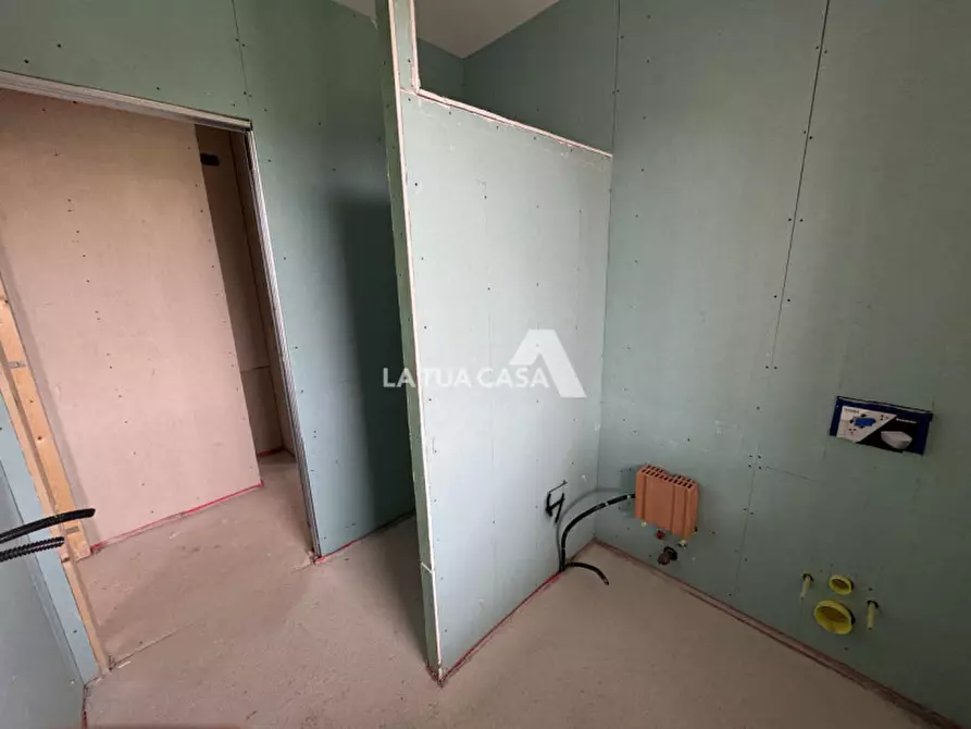 Immagine 8 di Appartamento in vendita  a Villafranca Di Verona