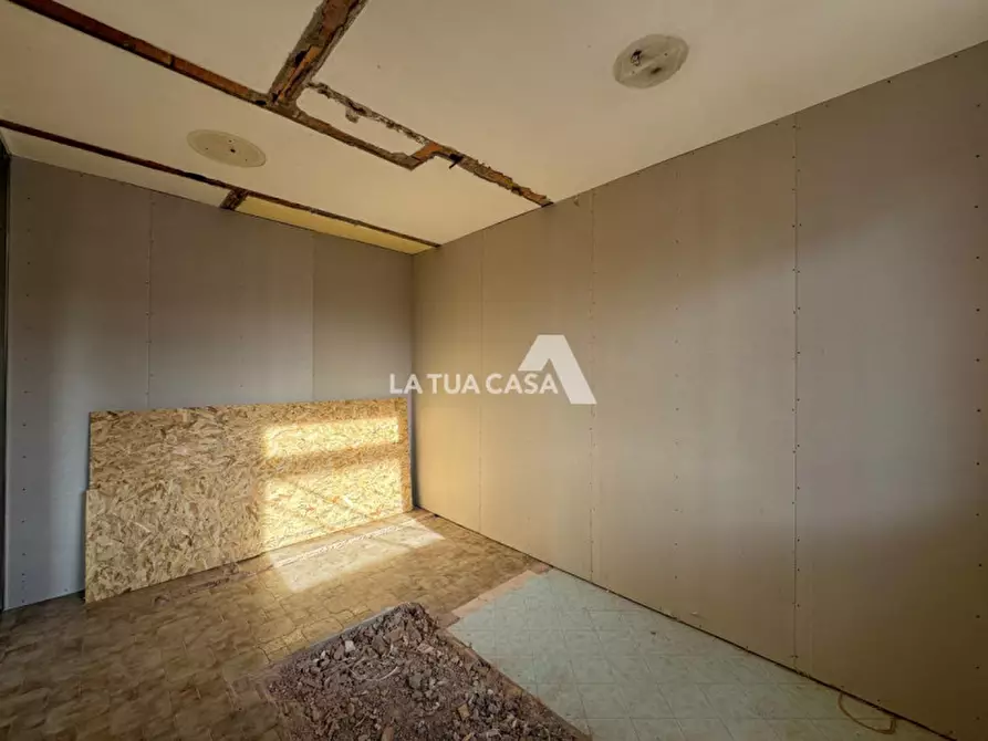 Immagine 2 di Appartamento in vendita  a Villafranca Di Verona