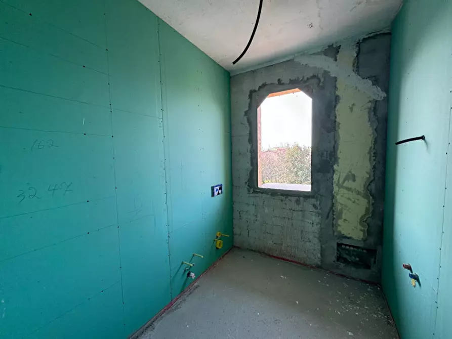 Immagine 7 di Appartamento in vendita  a Villafranca Di Verona