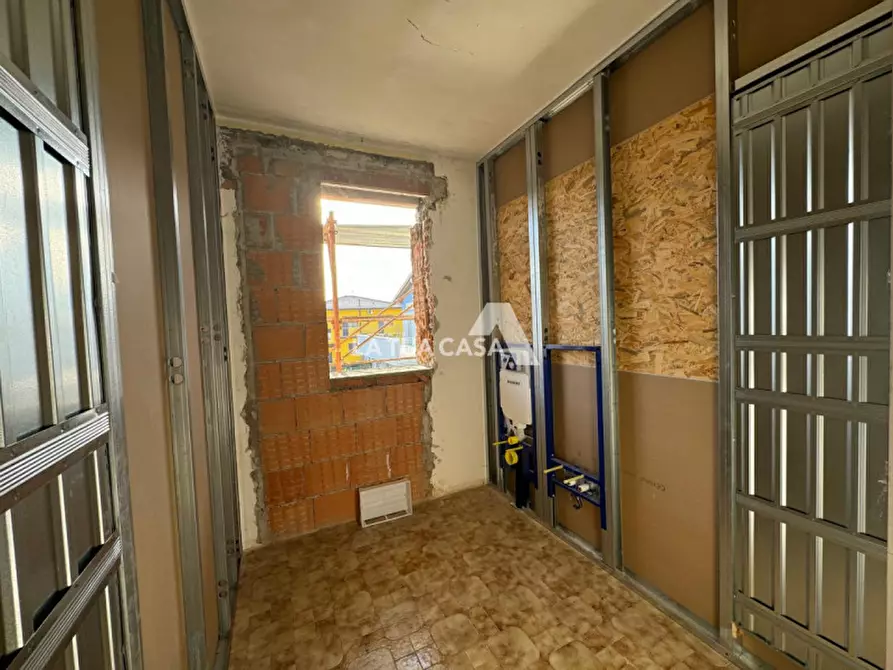 Immagine 4 di Appartamento in vendita  a Villafranca Di Verona