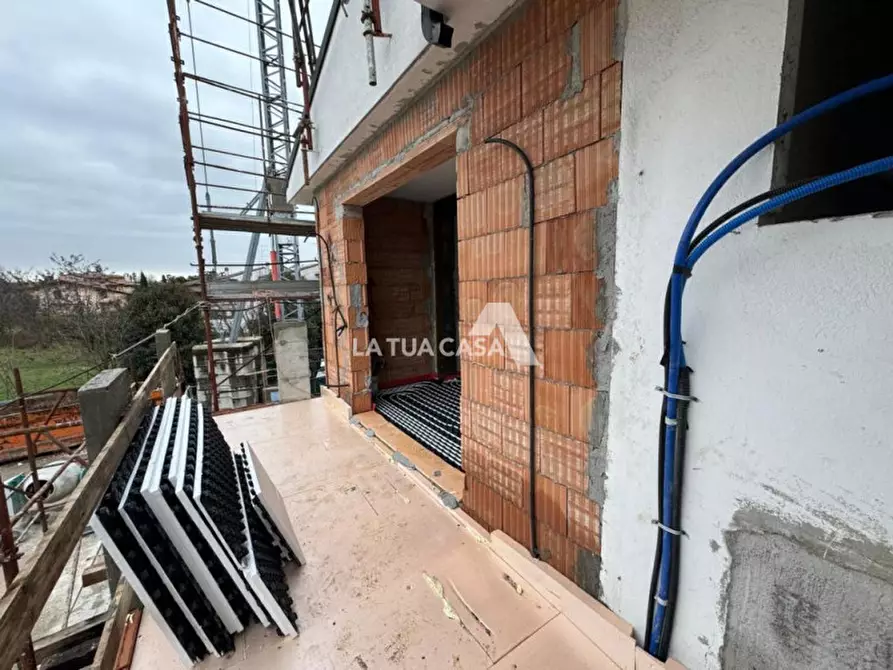 Immagine 10 di Appartamento in vendita  a Villafranca Di Verona